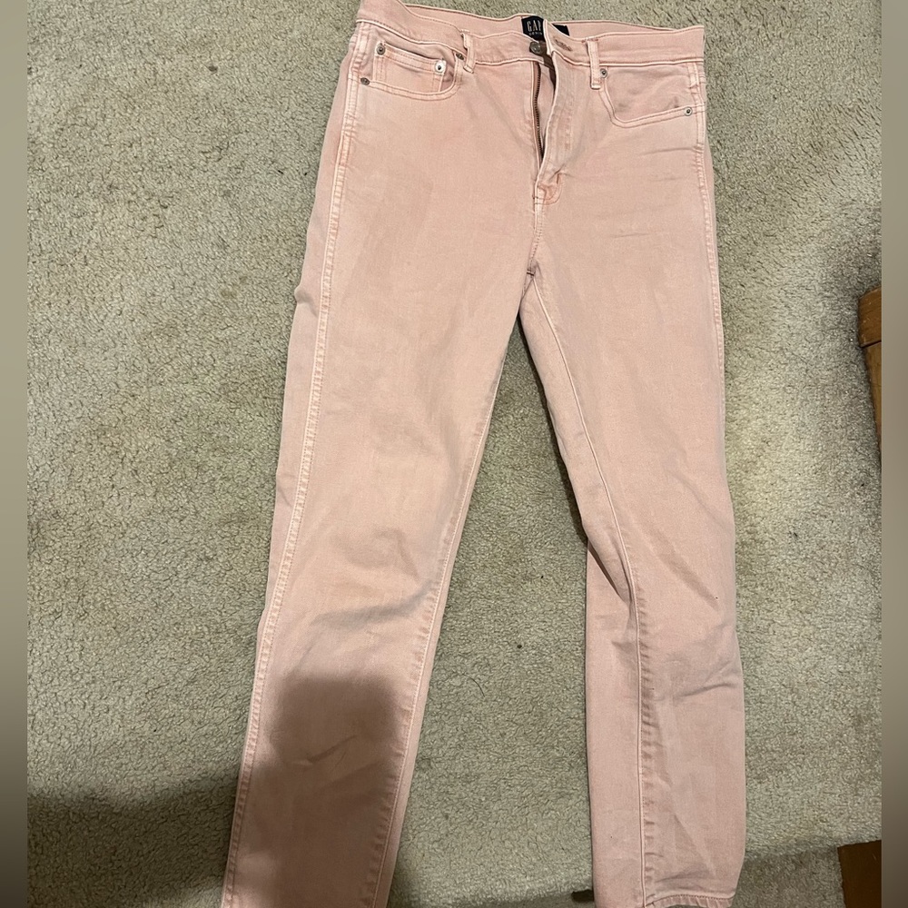 Gap peach colored jeans. Great condition.